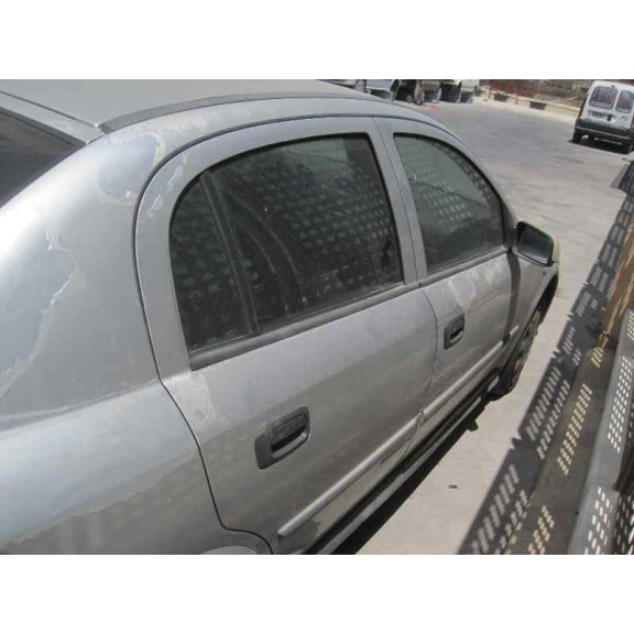 opel astra g berlina del año 1999