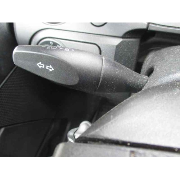 ford fiesta (cbk) del año 2004