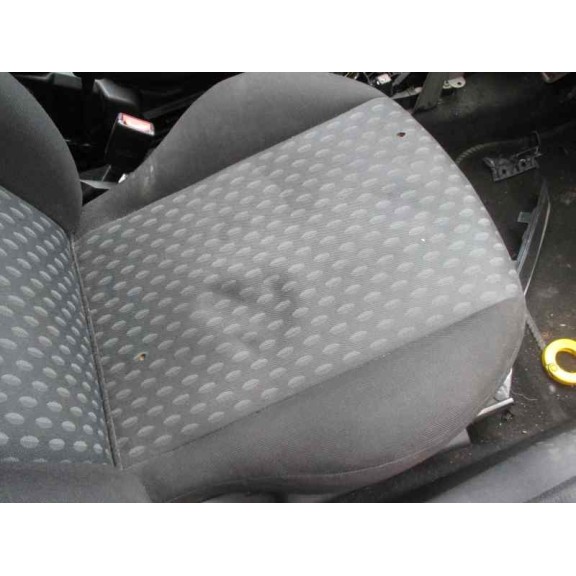 ford fiesta (cbk) del año 2004