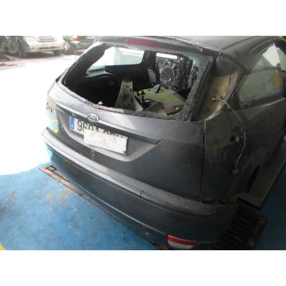 ford focus berlina (cak) del año 2003