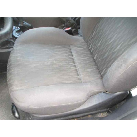 ford focus berlina (cak) del año 2003