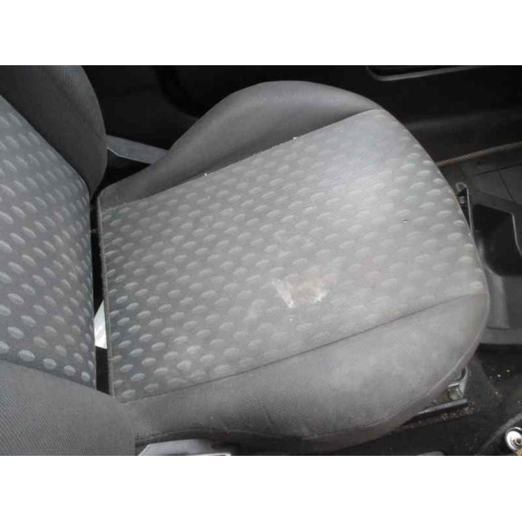 ford fiesta (cbk) del año 2004