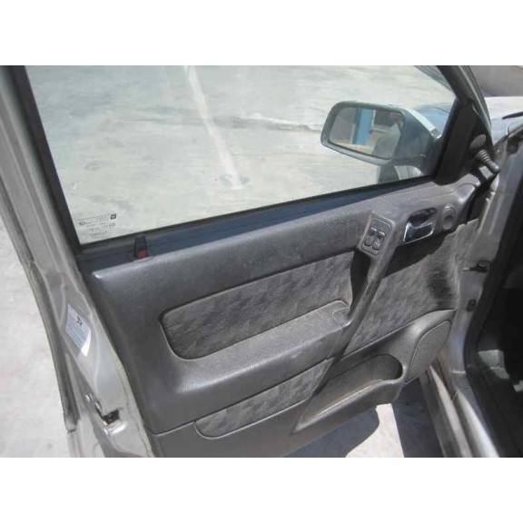 opel astra g berlina del año 1999