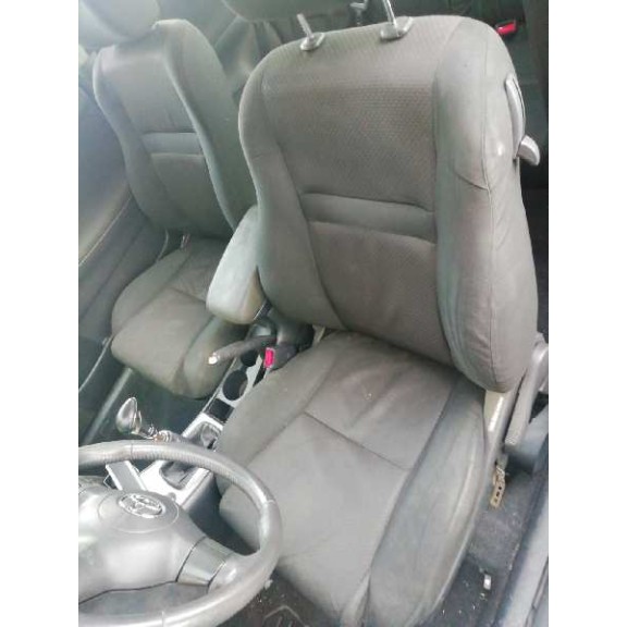 toyota corolla (e12) del año 2004