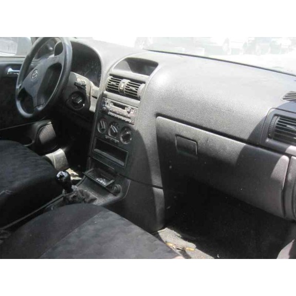 opel astra g berlina del año 1999