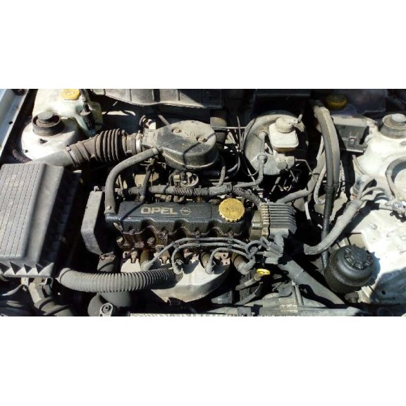 opel astra f berlina del año 1997