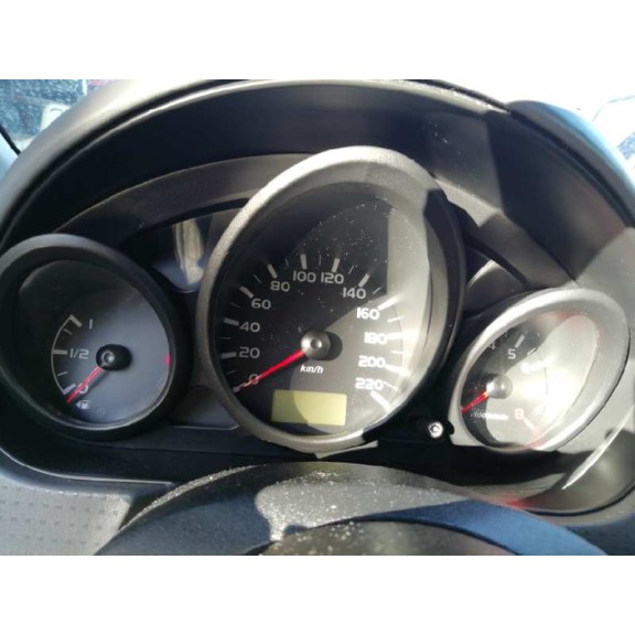 mitsubishi colt berlina 5 (z30a) del año 2005