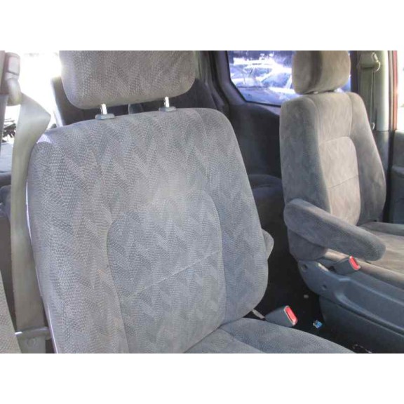 kia carnival ii del año 2003