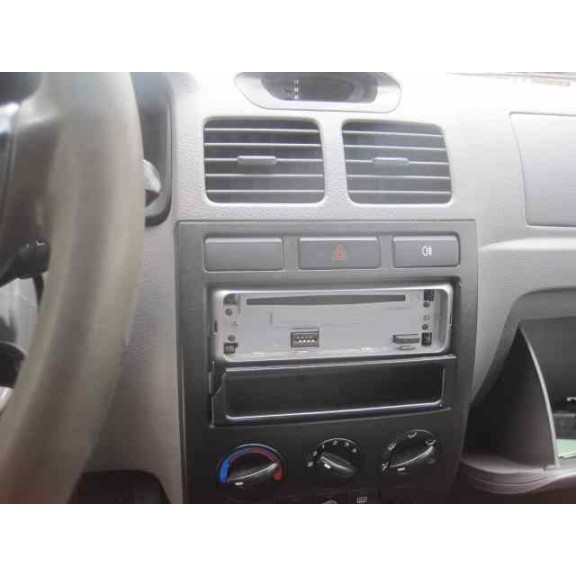 kia rio del año 2003