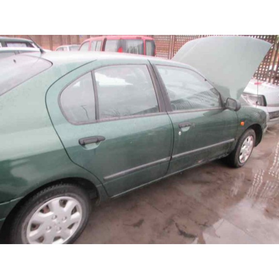 nissan primera berlina (p11) del año 1997