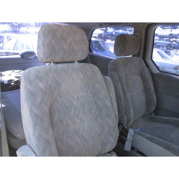 kia carnival ii del año 2003