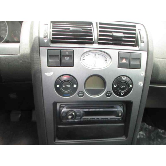 ford mondeo berlina (ge) del año 2001