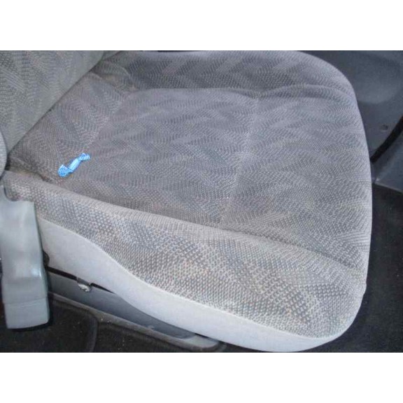 kia carnival ii del año 2003