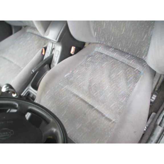 nissan primera berlina (p11) del año 1997