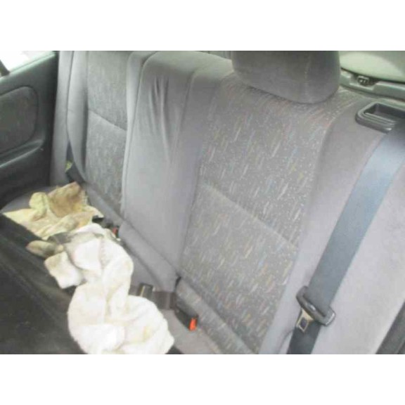 nissan primera berlina (p11) del año 1997