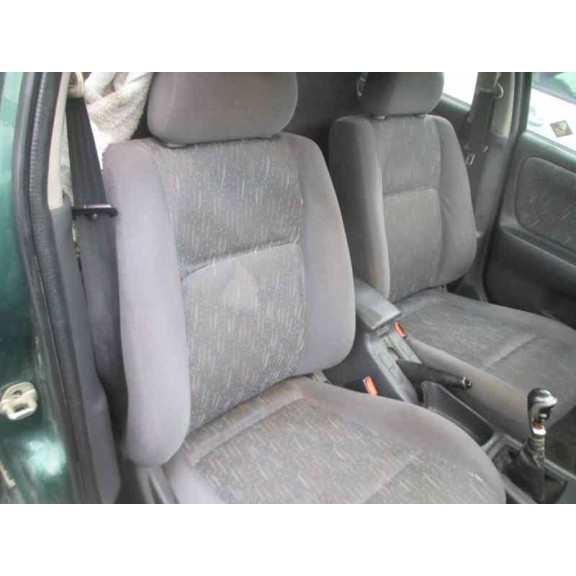 nissan primera berlina (p11) del año 1997