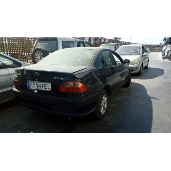 toyota avensis berlina (t 22) del año 2000