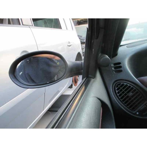 lancia lancia y del año 1996