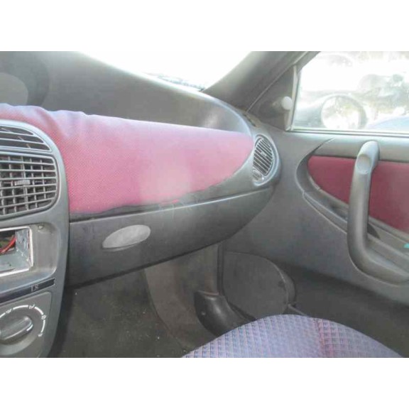 lancia lancia y del año 1996