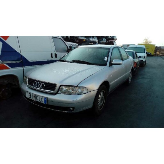 audi a4 berlina (b5) del año 2000