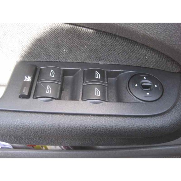 ford focus berlina (cap) del año 2006