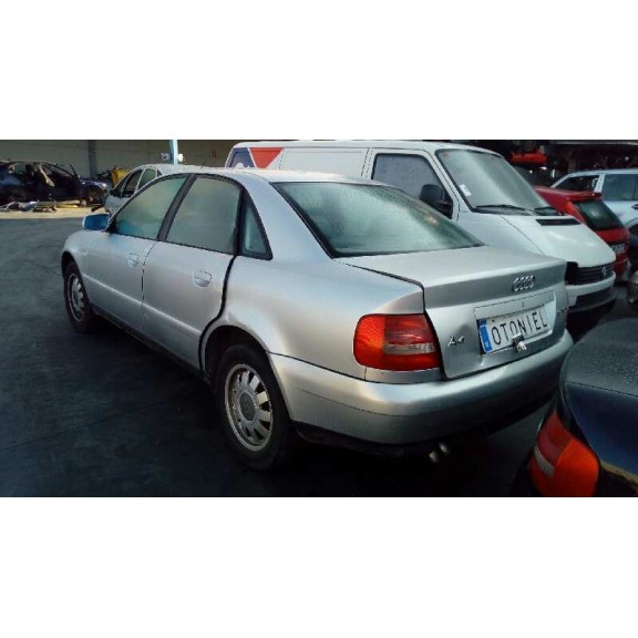 audi a4 berlina (b5) del año 2000