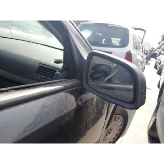 opel astra h berlina del año 2004