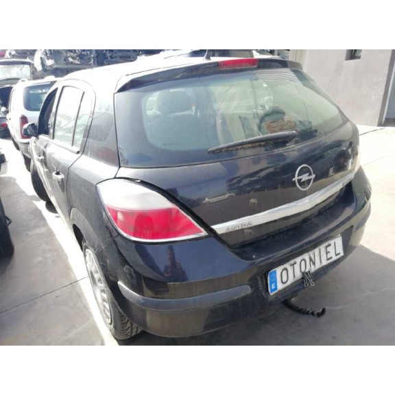 opel astra h berlina del año 2004