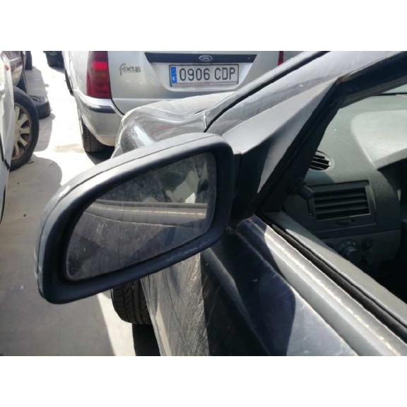 opel astra h berlina del año 2004