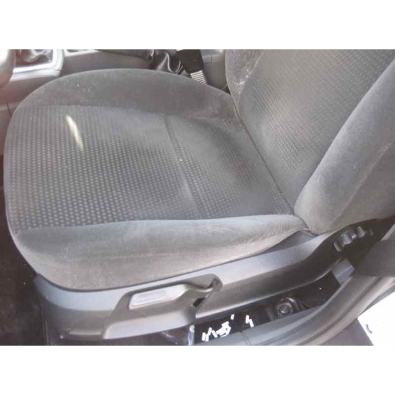 ford focus berlina (cap) del año 2006