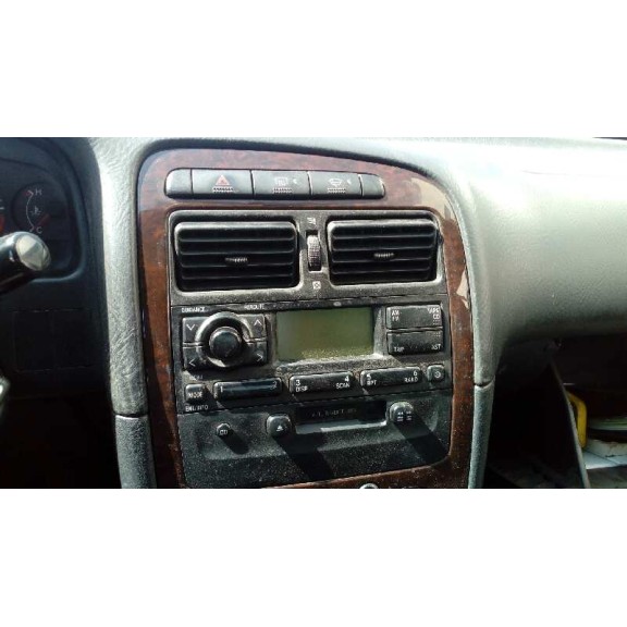 toyota avensis berlina (t 22) del año 2000