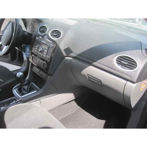 ford focus berlina (cap) del año 2006