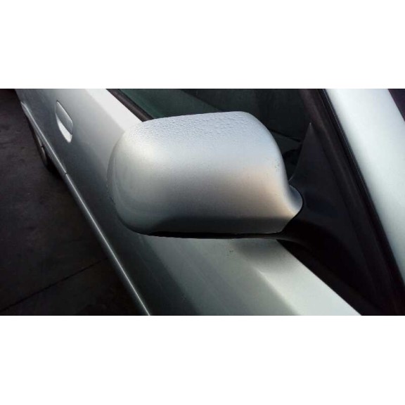 audi a4 berlina (b5) del año 2000