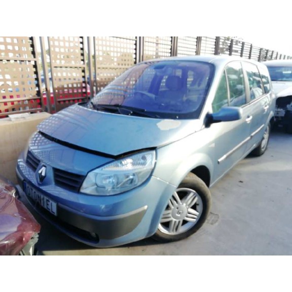 renault grand scenic del año 2004