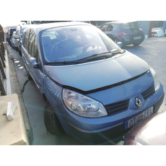 renault grand scenic del año 2004