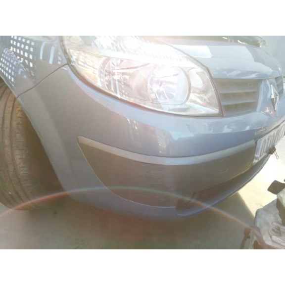 renault grand scenic del año 2004