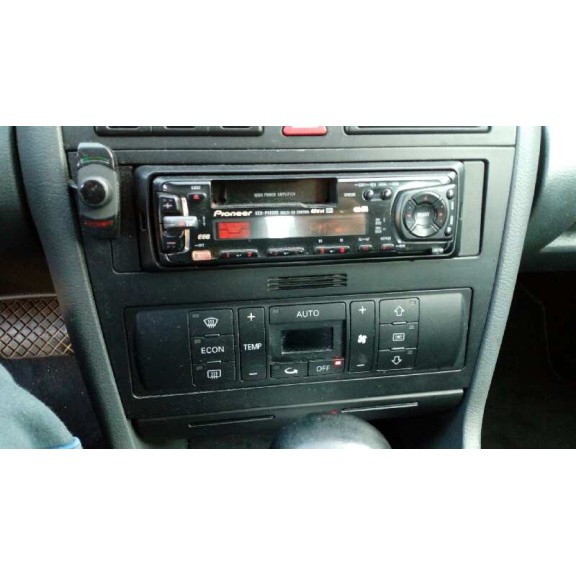 audi a4 berlina (b5) del año 2000