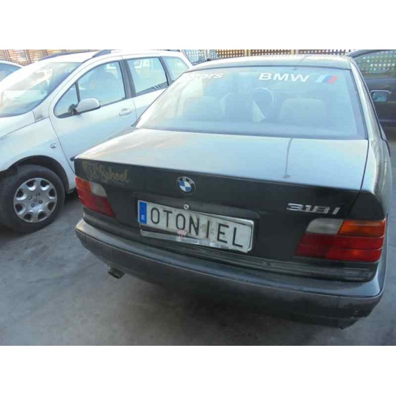 bmw serie 3 berlina (e36) del año 1999