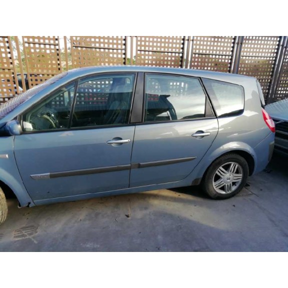 renault grand scenic del año 2004