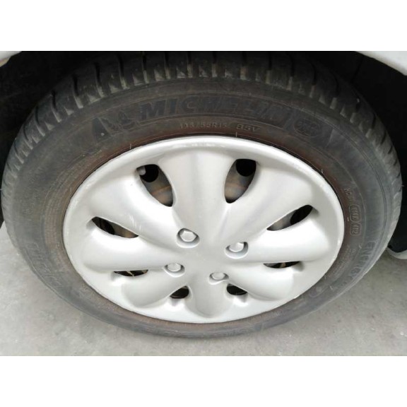 citroën xsara berlina del año 2003