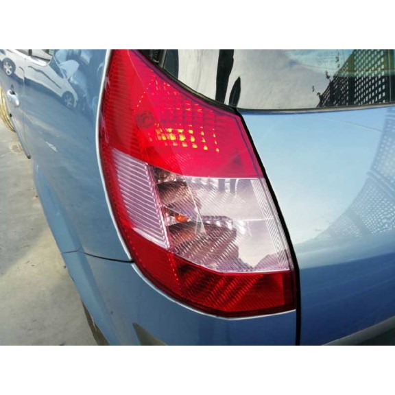 renault grand scenic del año 2004