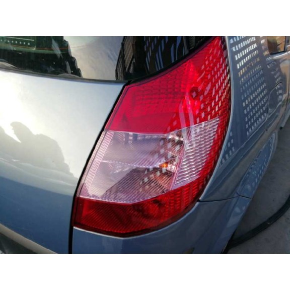 renault grand scenic del año 2004