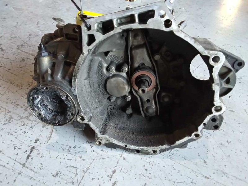 Recambio de caja casco para volkswagen bora berlina (1j2) 1.6 referencia OEM IAM EUH  