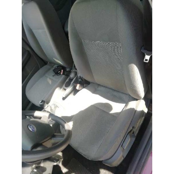 ford focus berlina (cap) del año 2005