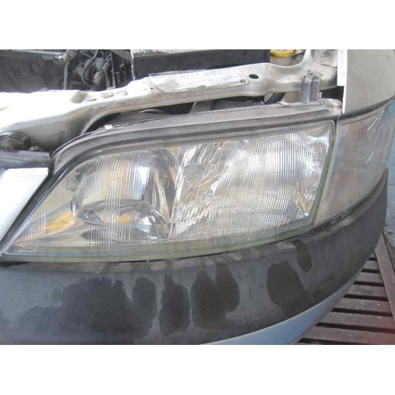 opel vectra b berlina del año 1999