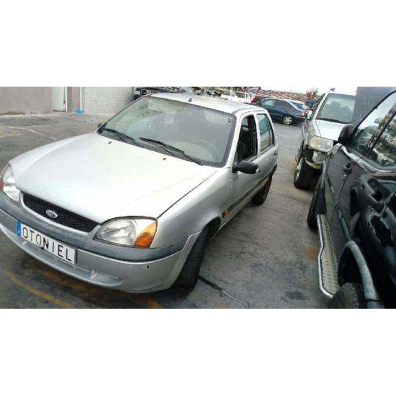 ford fiesta berlina (dx) del año 2000