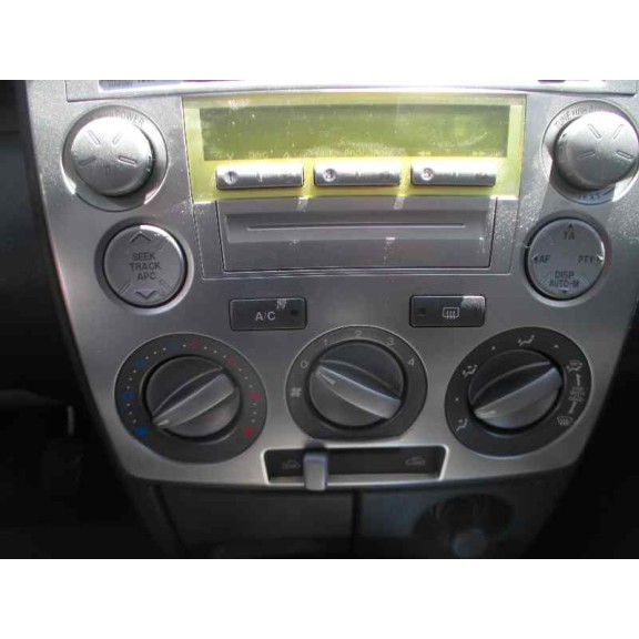 mazda 2 berlina (dy) del año 2004