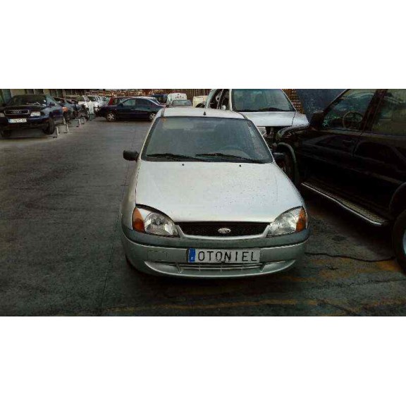 ford fiesta berlina (dx) del año 2000