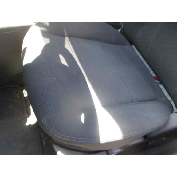 mazda 2 berlina (dy) del año 2004