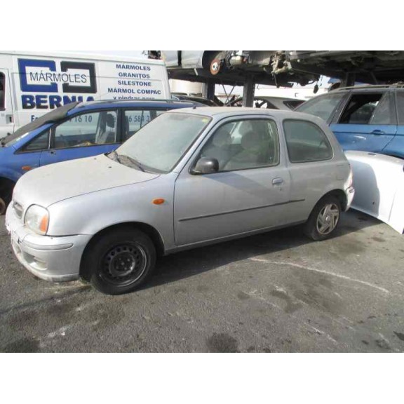 nissan micra (k11) del año 2001
